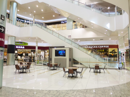 【イオンモール筑紫野】1階 イーストコート