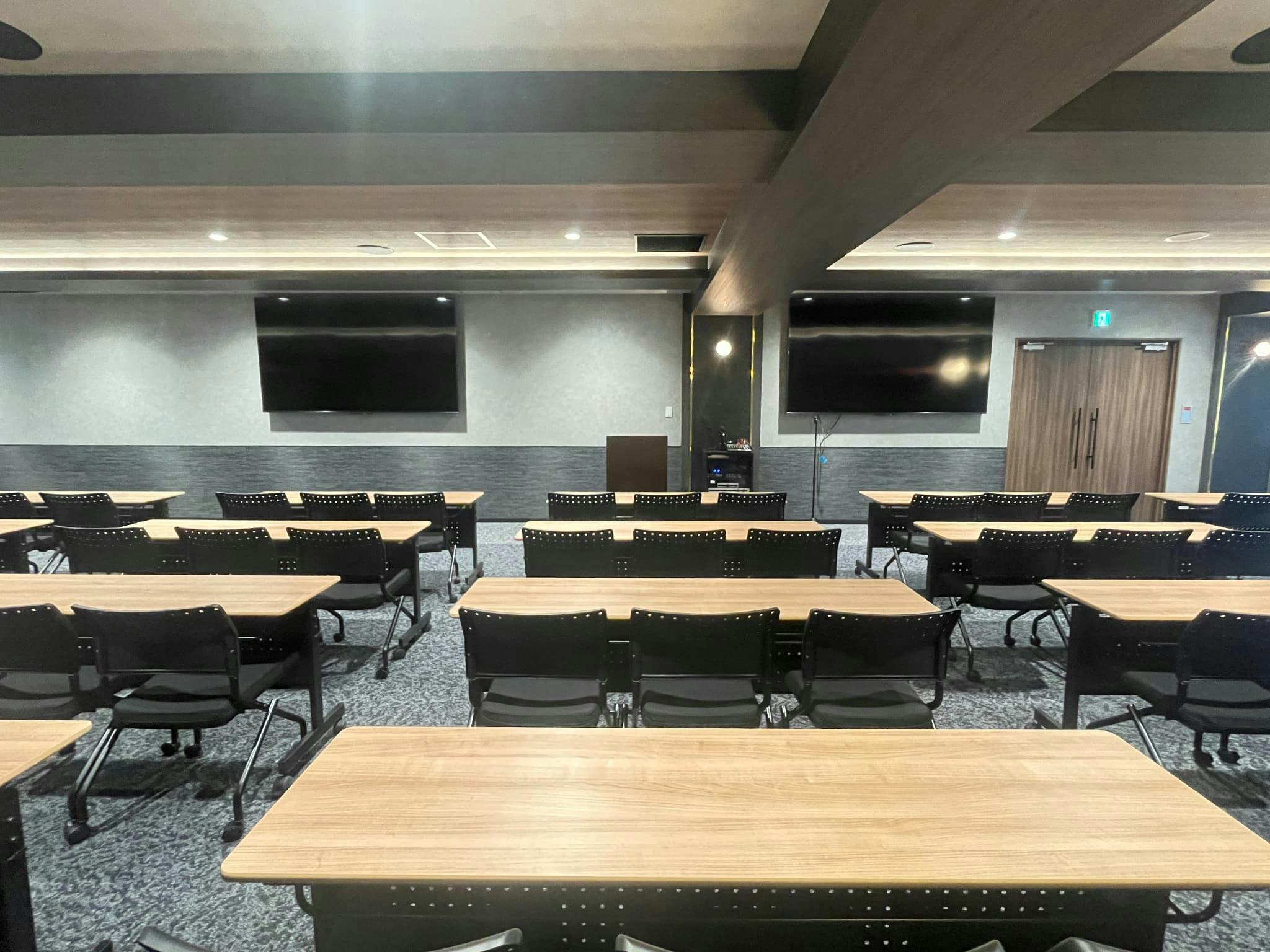 【新橋駅1分】各種パーティーやセミナーに適した落ち着いた雰囲気の貸切イベントスペース