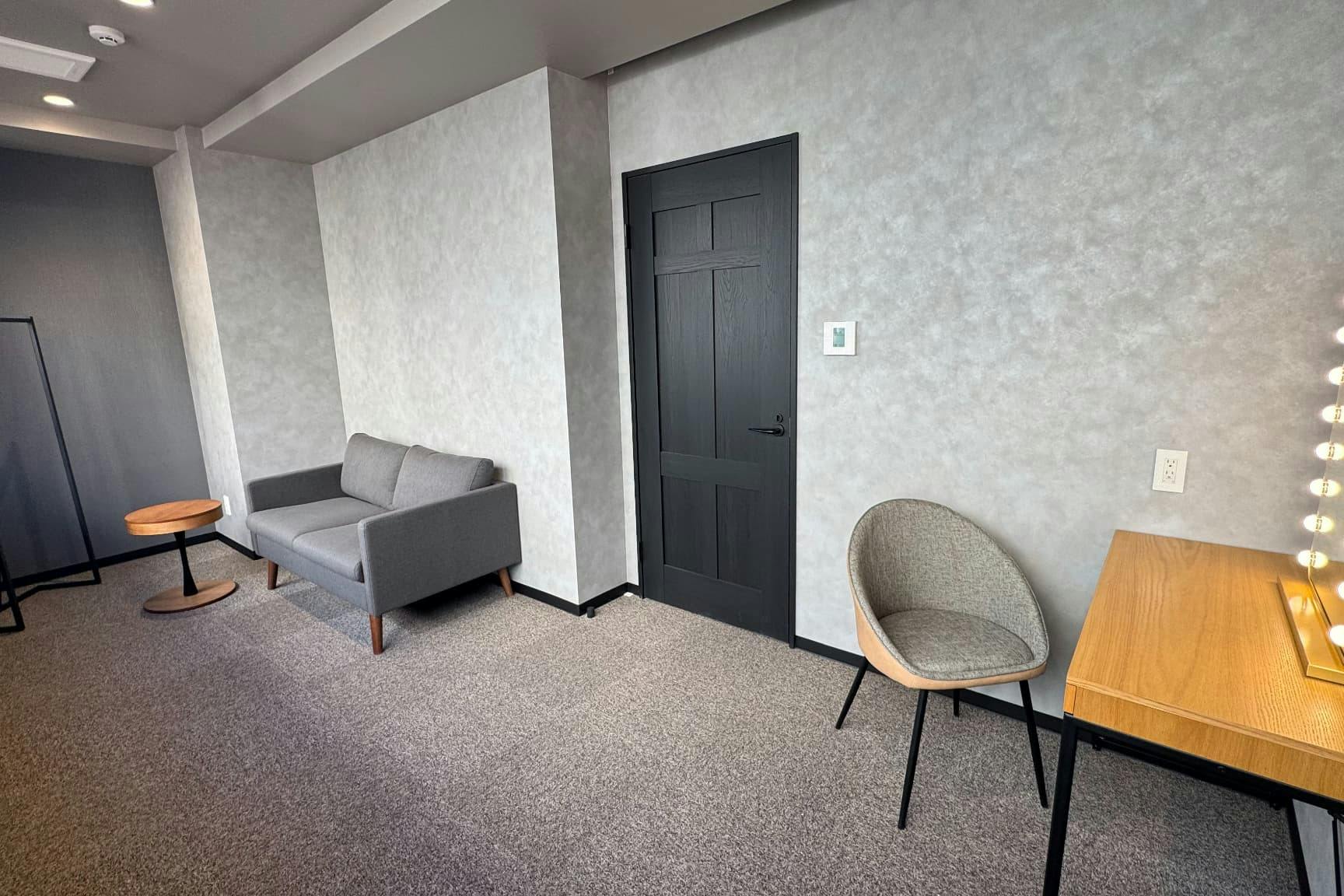 【新橋駅1分】各種パーティーやセミナーに適した落ち着いた雰囲気の貸切イベントスペース