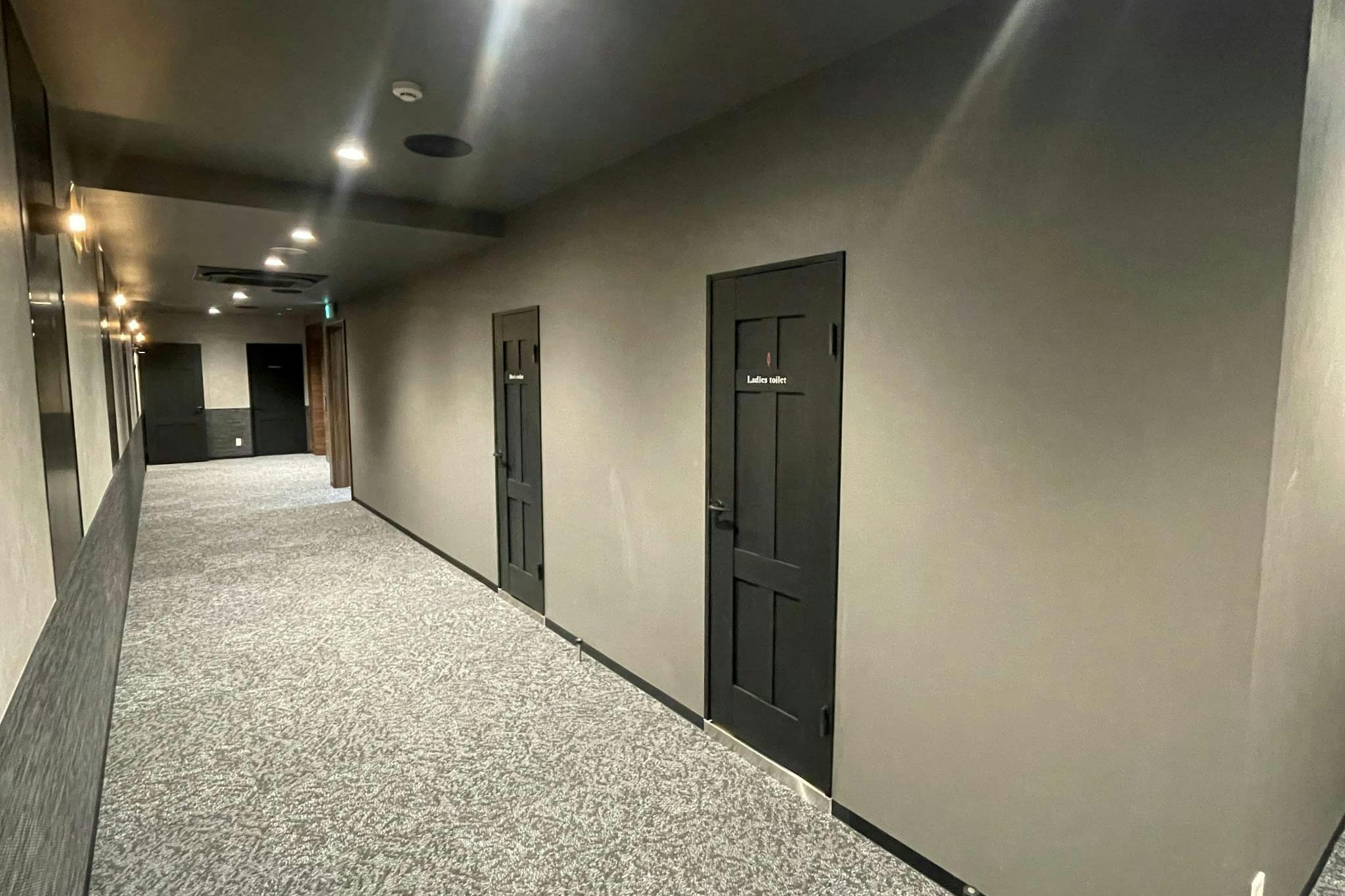 【新橋駅1分】各種パーティーやセミナーに適した落ち着いた雰囲気の貸切イベントスペース