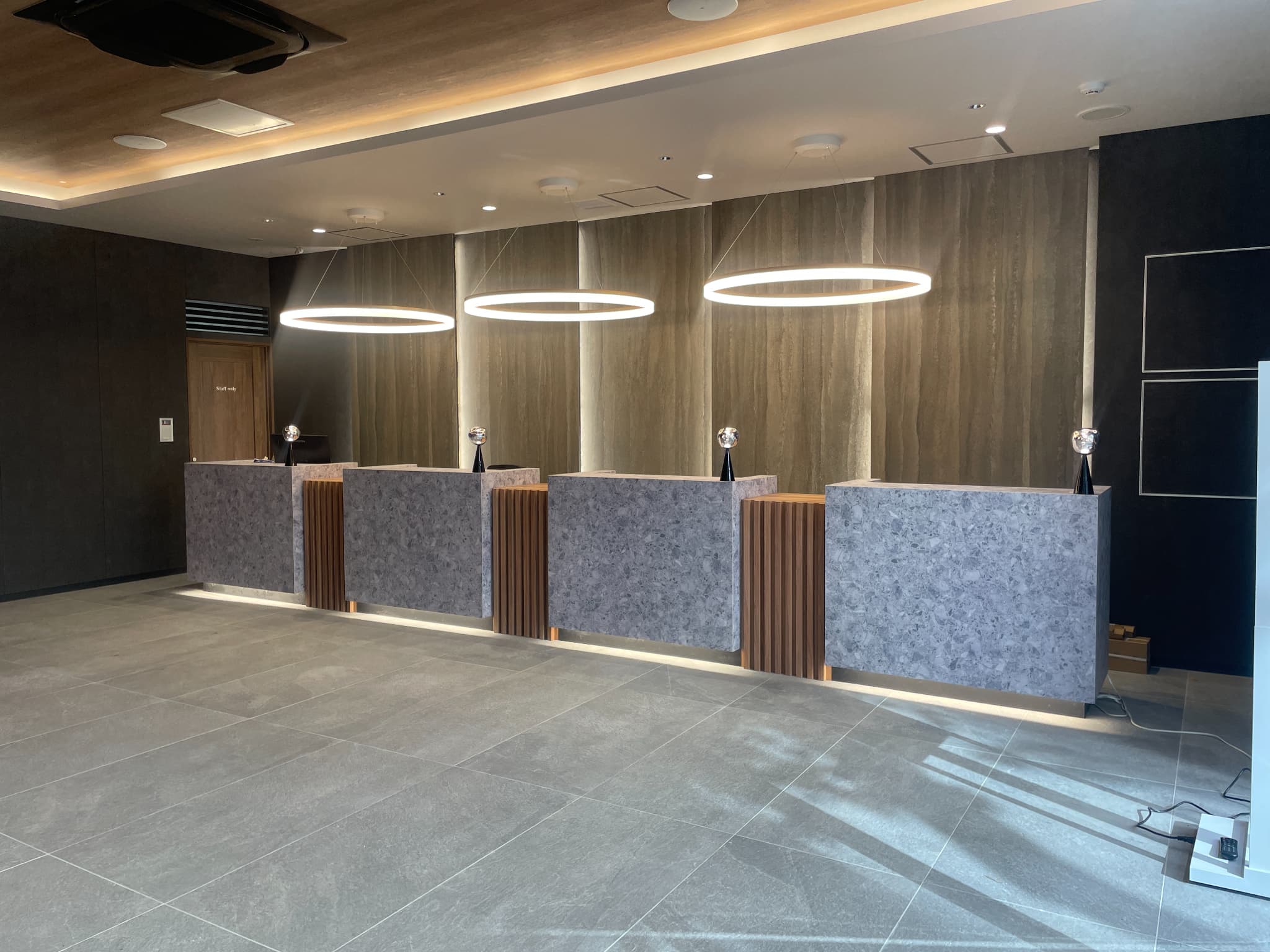 【新橋駅1分】各種パーティーやセミナーに適した落ち着いた雰囲気の貸切イベントスペース