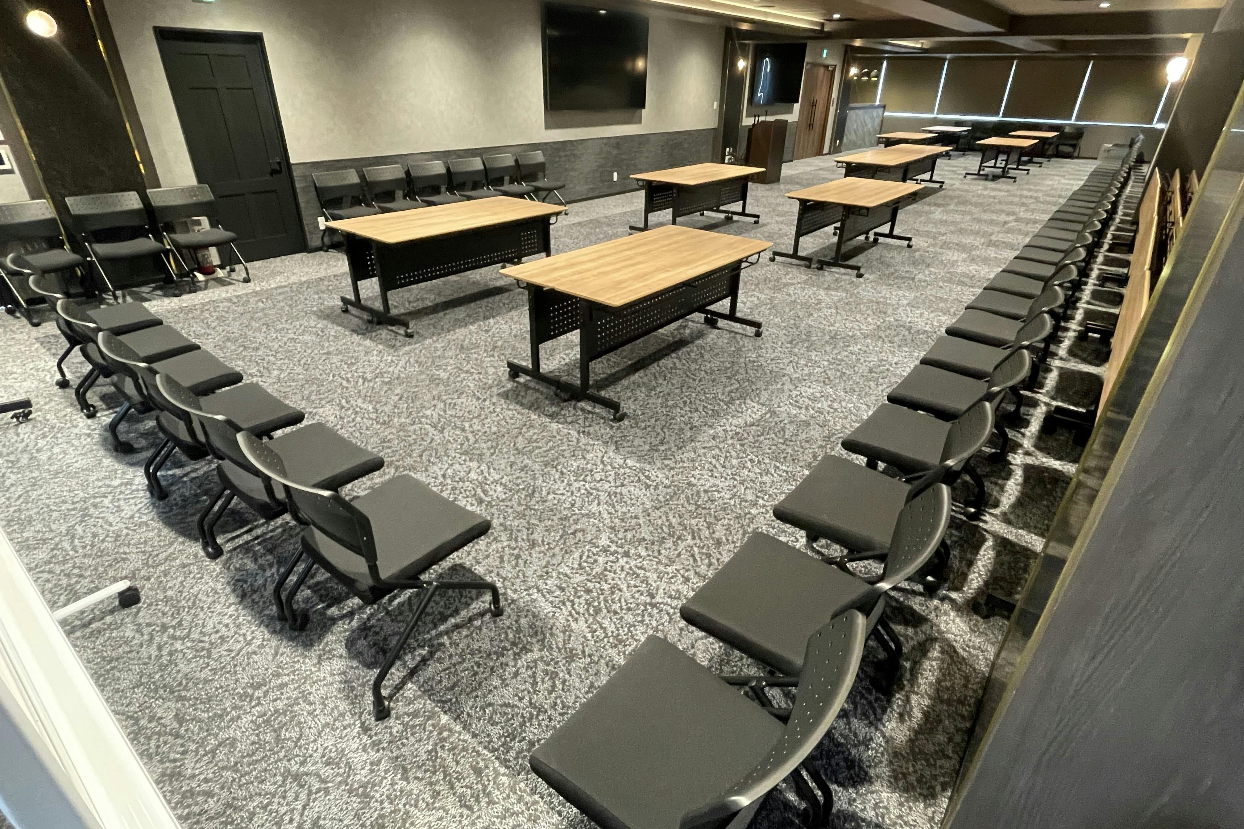 【新橋駅1分】各種パーティーやセミナーに適した落ち着いた雰囲気の貸切イベントスペース