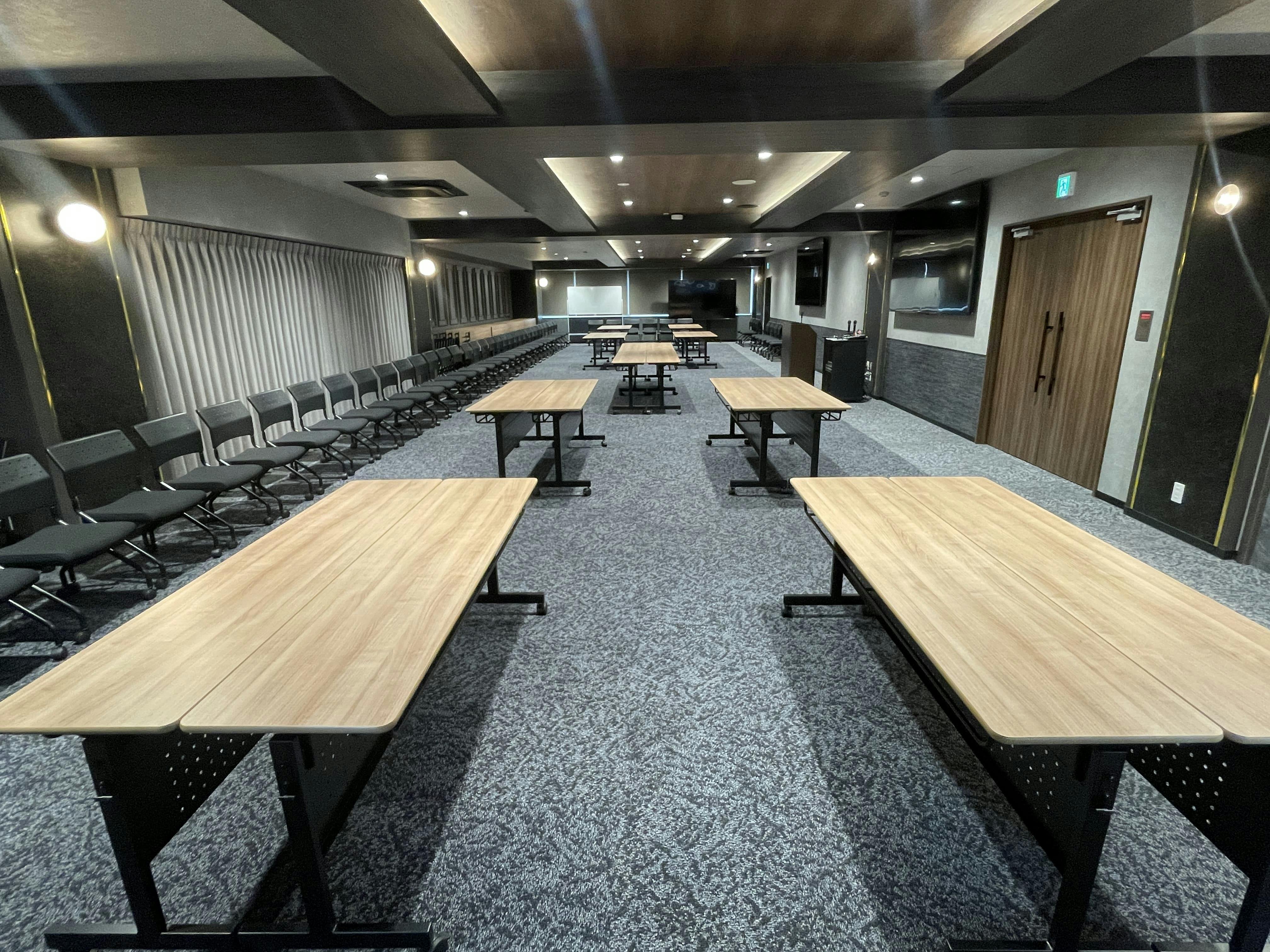 【新橋駅1分】各種パーティーやセミナーに適した落ち着いた雰囲気の貸切イベントスペース