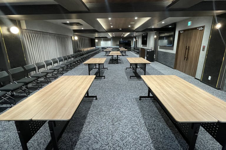 【半立食レイアウト】