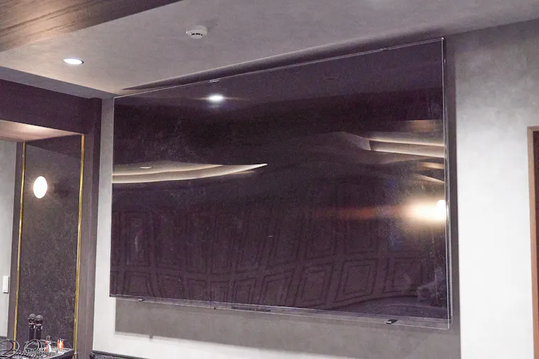 【新橋駅1分】モニター