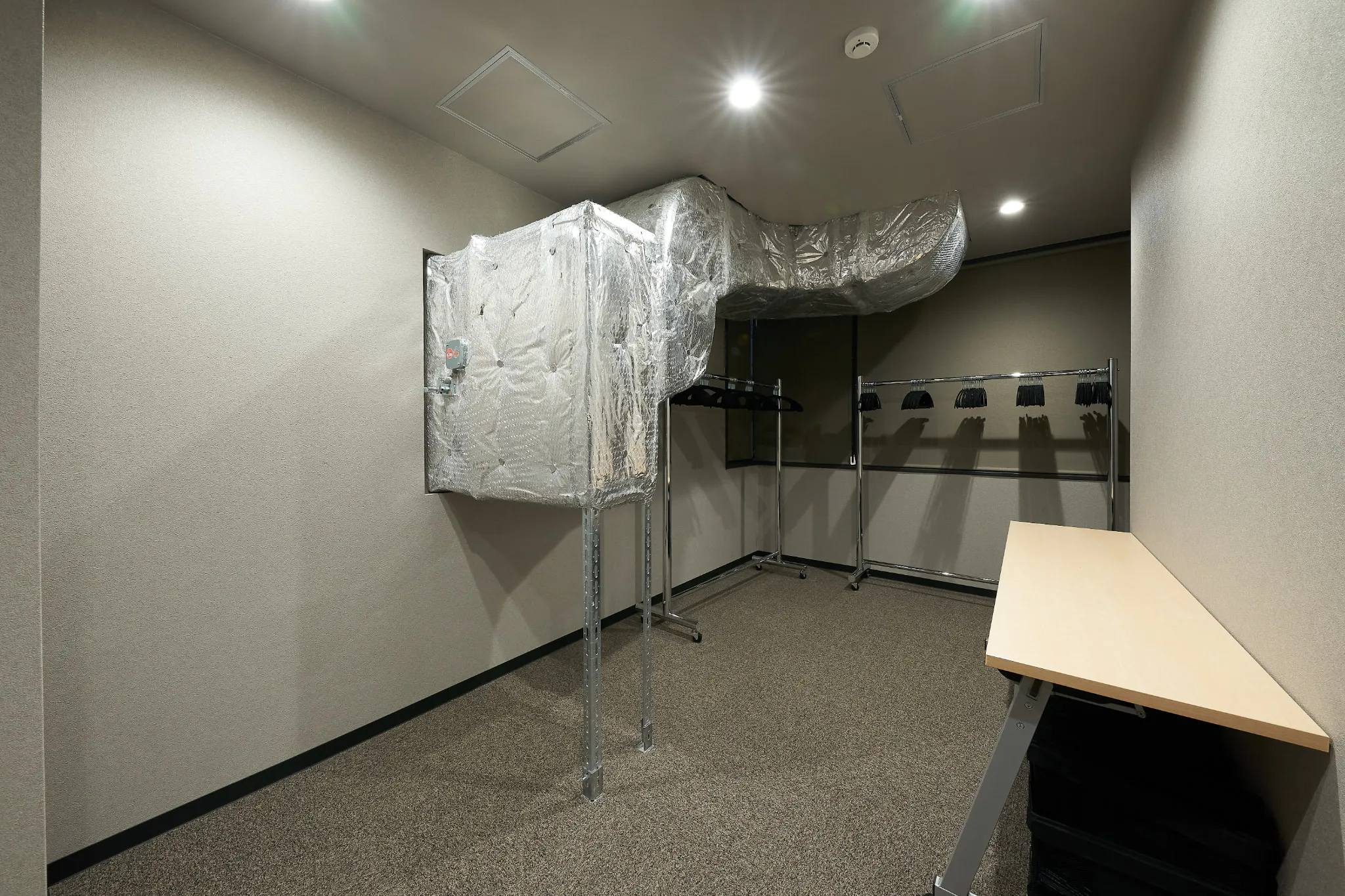 【新橋駅1分】各種パーティーやセミナーに適した落ち着いた雰囲気の貸切イベントスペース