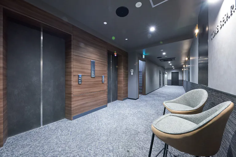 【新橋駅1分】5階廊下