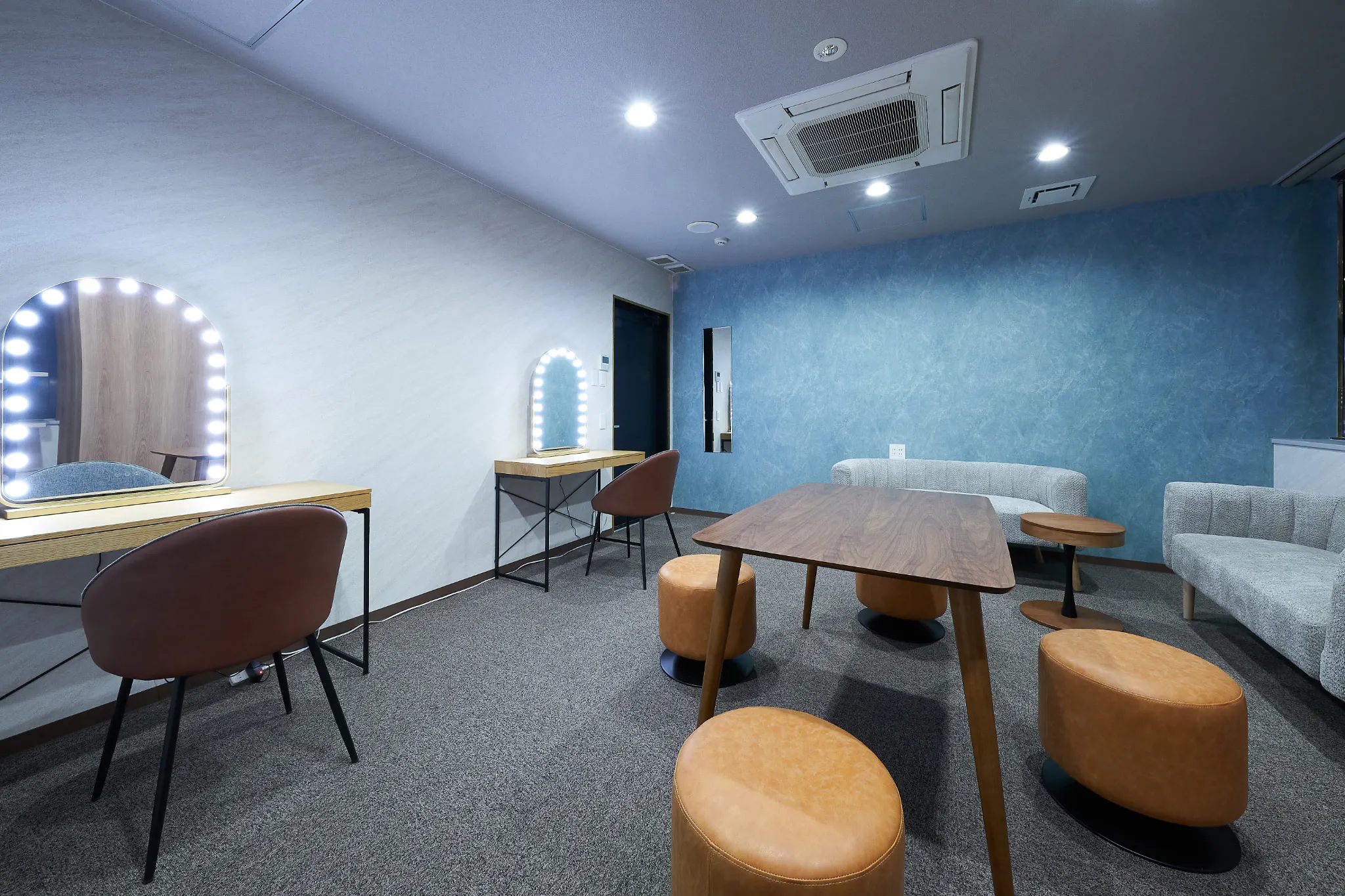 【新橋駅1分】各種パーティーやセミナーに適した落ち着いた雰囲気の貸切イベントスペース