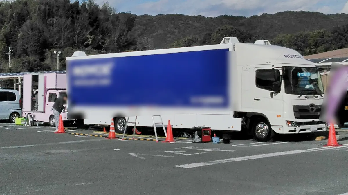 【イオン光店】展示等を伴う屋外プロモーションに最適な北側入口前にある駐車場スペース