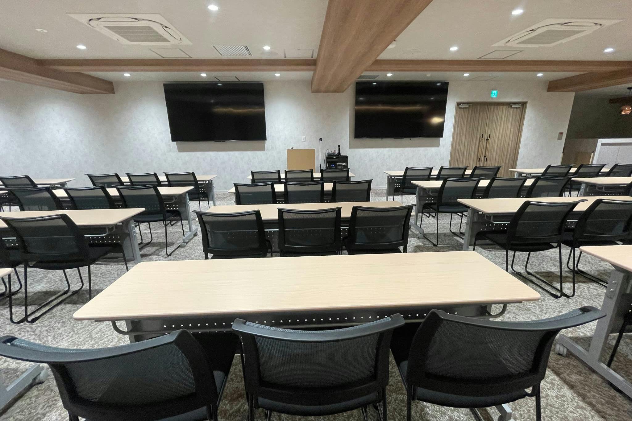 【新橋駅1分】各種パーティーや撮影・イベントに適した清潔感あふれる貸切イベントスペース