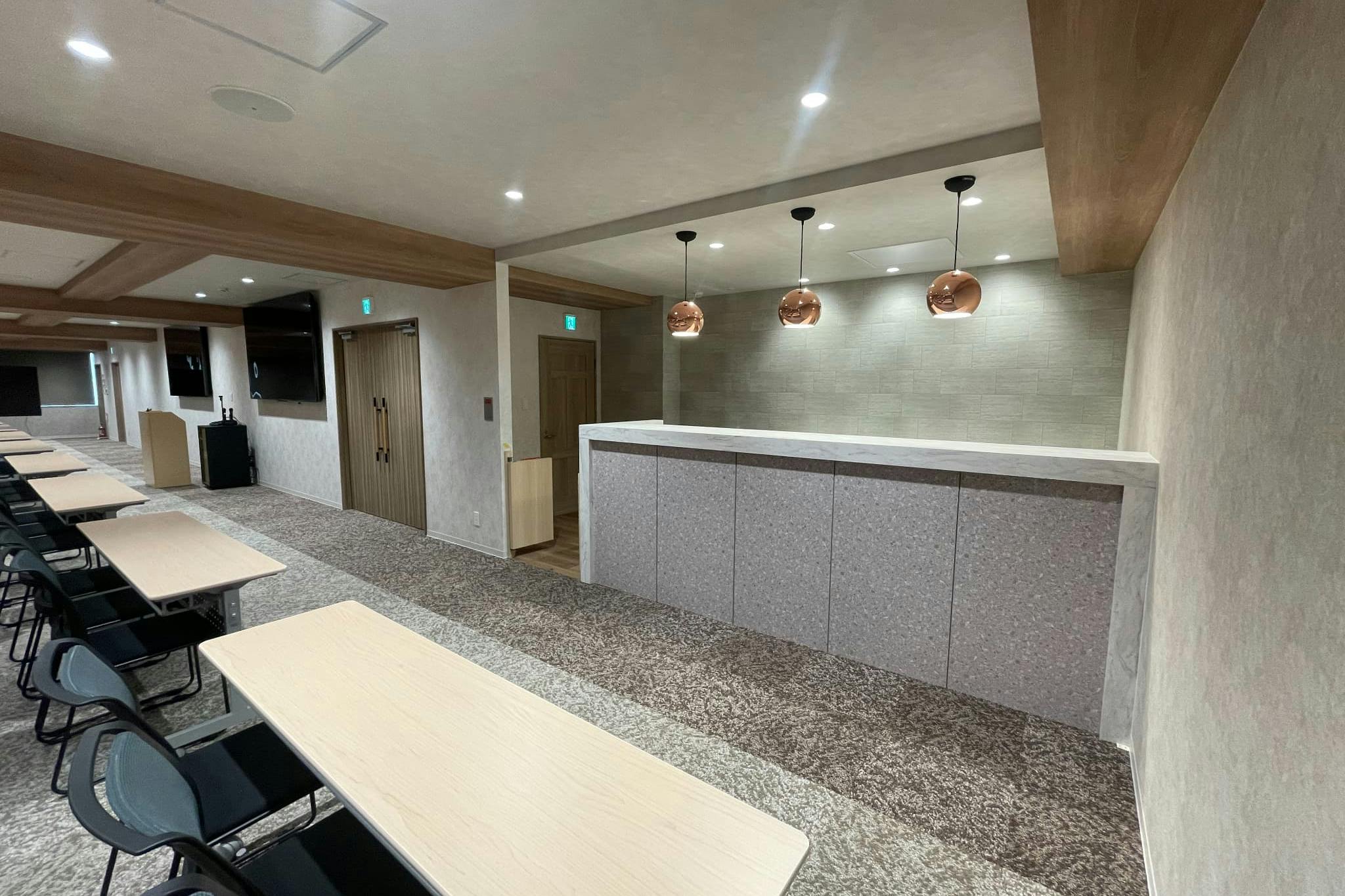 【新橋駅1分】各種パーティーや撮影・イベントに適した清潔感あふれる貸切イベントスペース