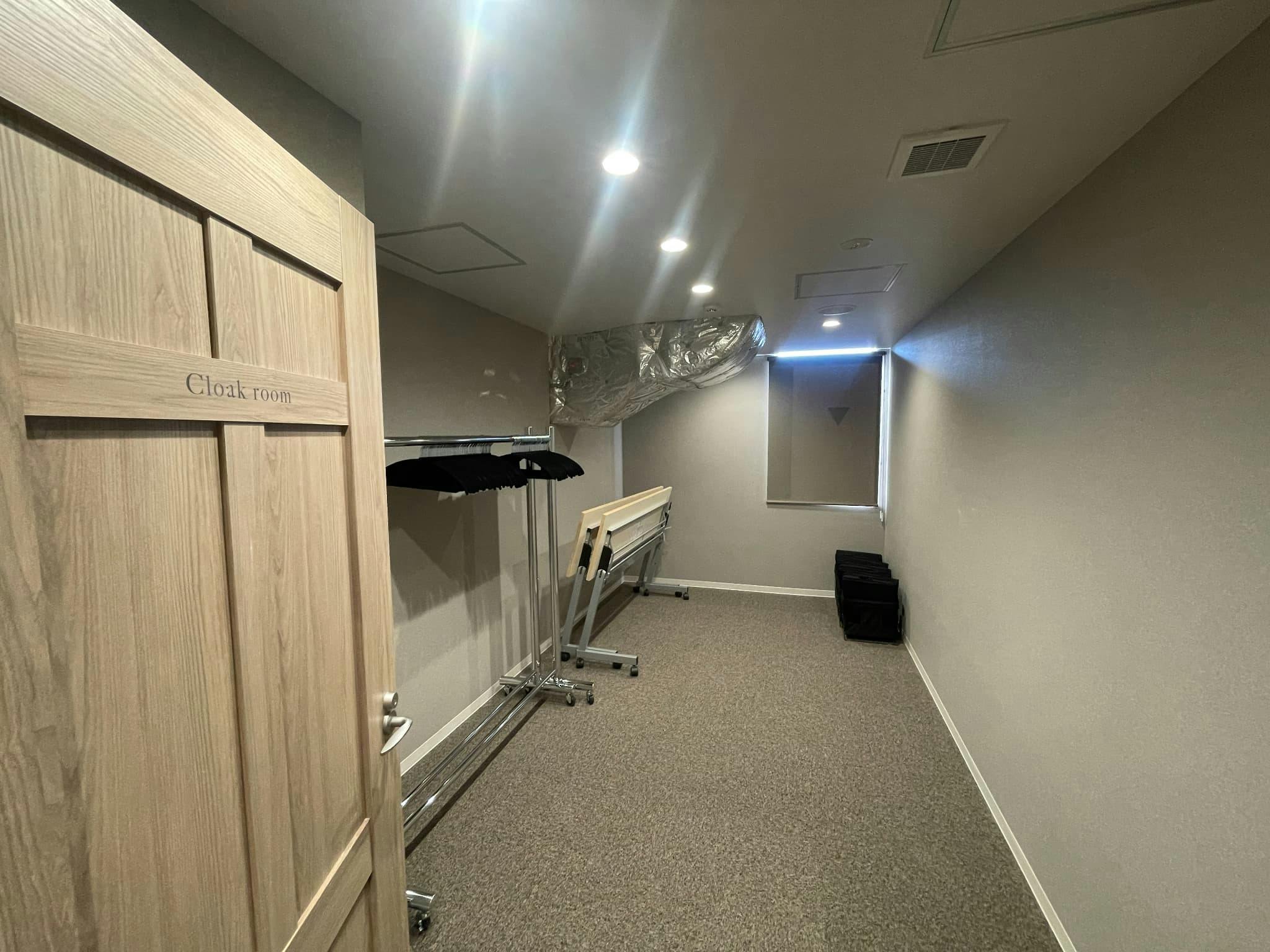 【新橋駅1分】各種パーティーや撮影・イベントに適した清潔感あふれる貸切イベントスペース