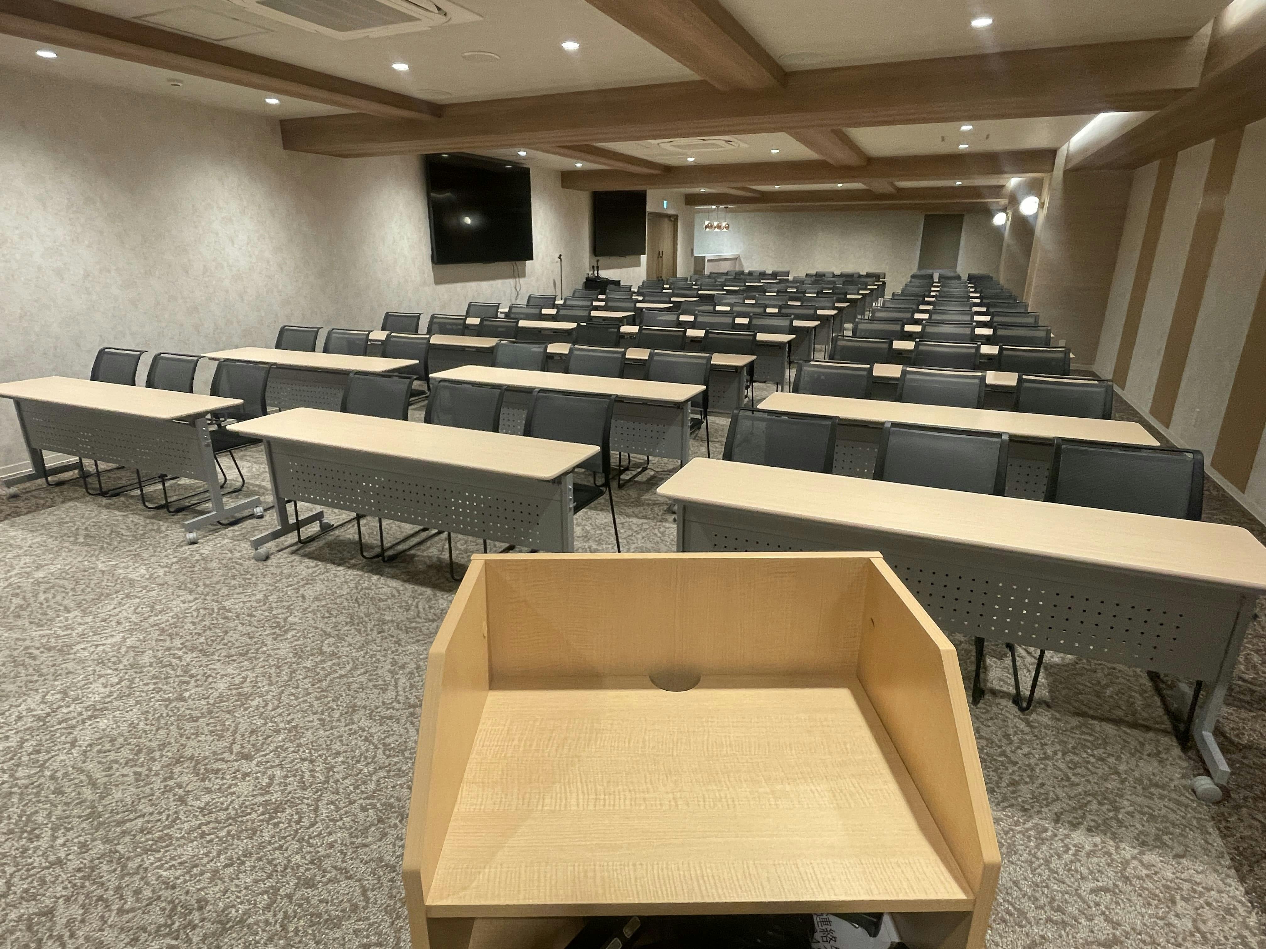 【新橋駅1分】各種パーティーや撮影・イベントに適した清潔感あふれる貸切イベントスペース