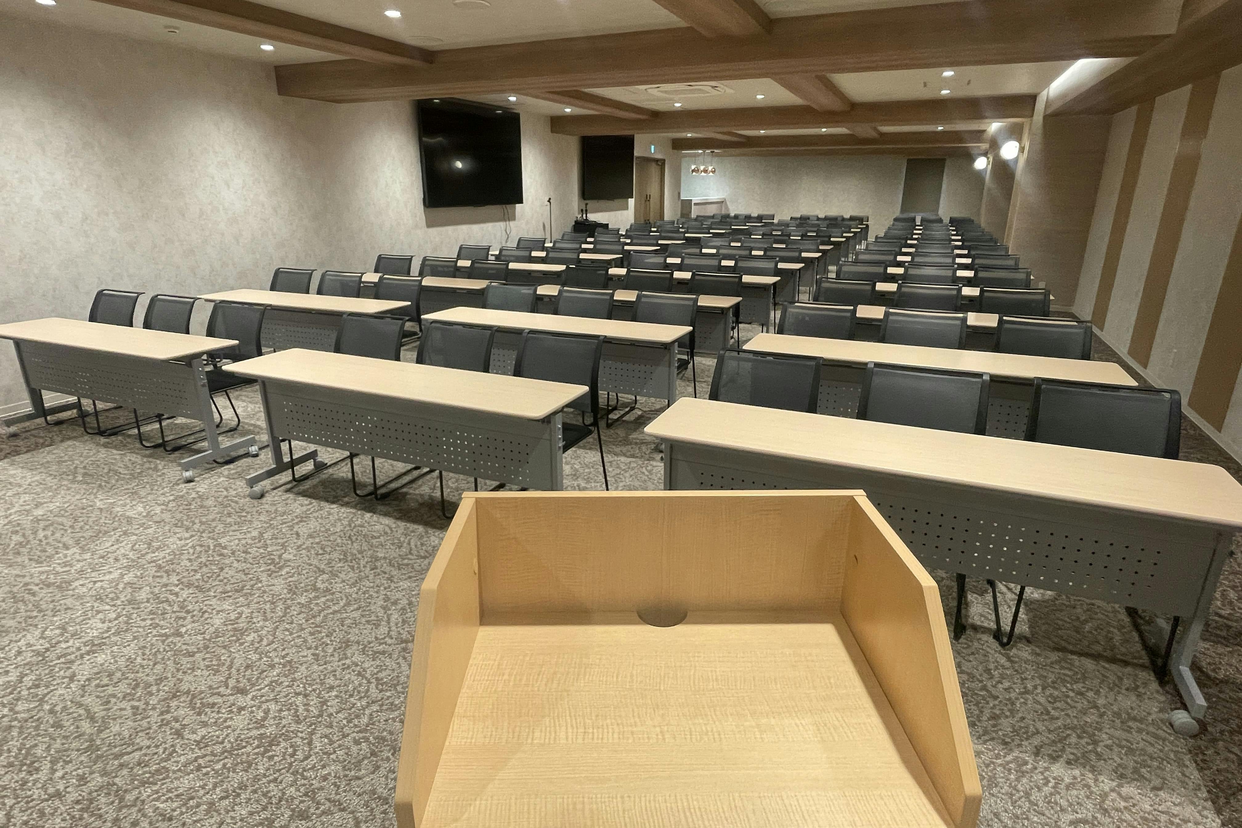 【新橋駅1分】各種パーティーや撮影・イベントに適した清潔感あふれる貸切イベントスペース