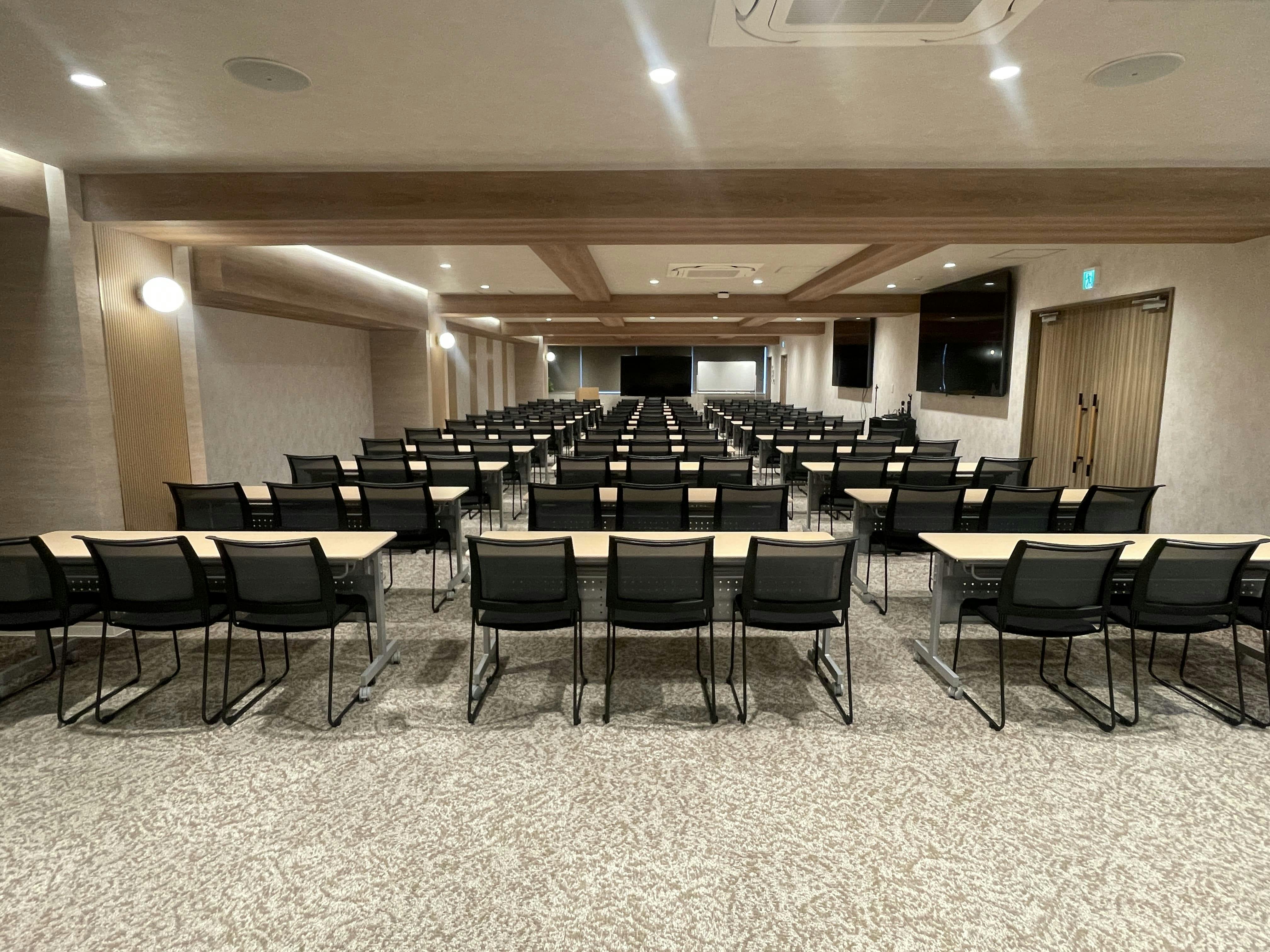 【新橋駅1分】各種パーティーや撮影・イベントに適した清潔感あふれる貸切イベントスペース