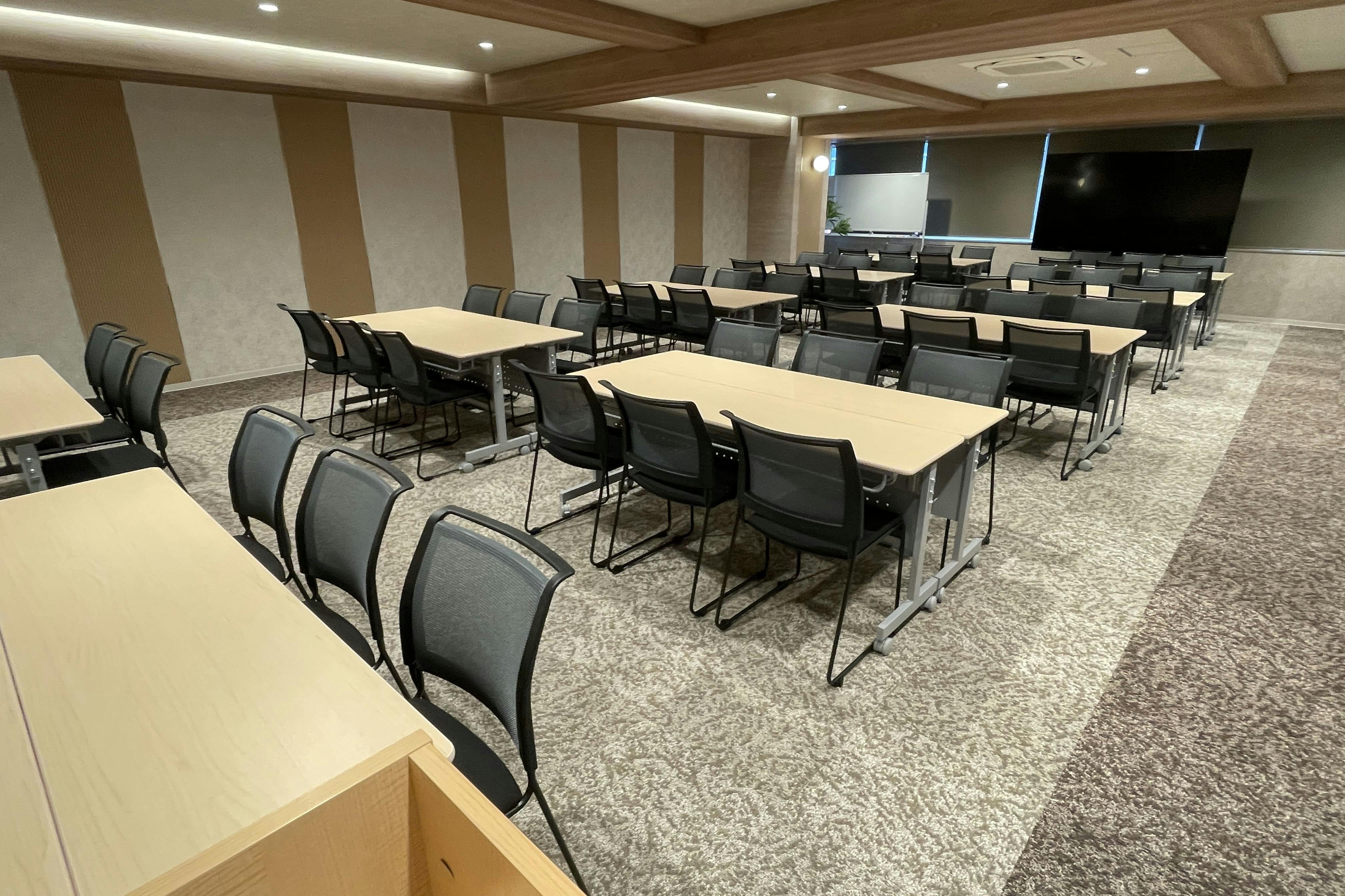 【新橋駅1分】各種パーティーや撮影・イベントに適した清潔感あふれる貸切イベントスペース