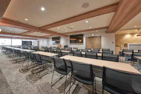 【新橋駅1分】各種パーティーや撮影・イベントに適した清潔感あふれる貸切イベントスペース