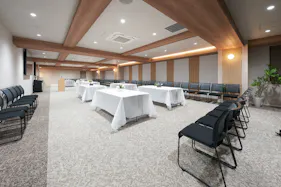 【新橋駅1分】各種パーティーや撮影・イベントに適した清潔感あふれる貸切イベントスペース