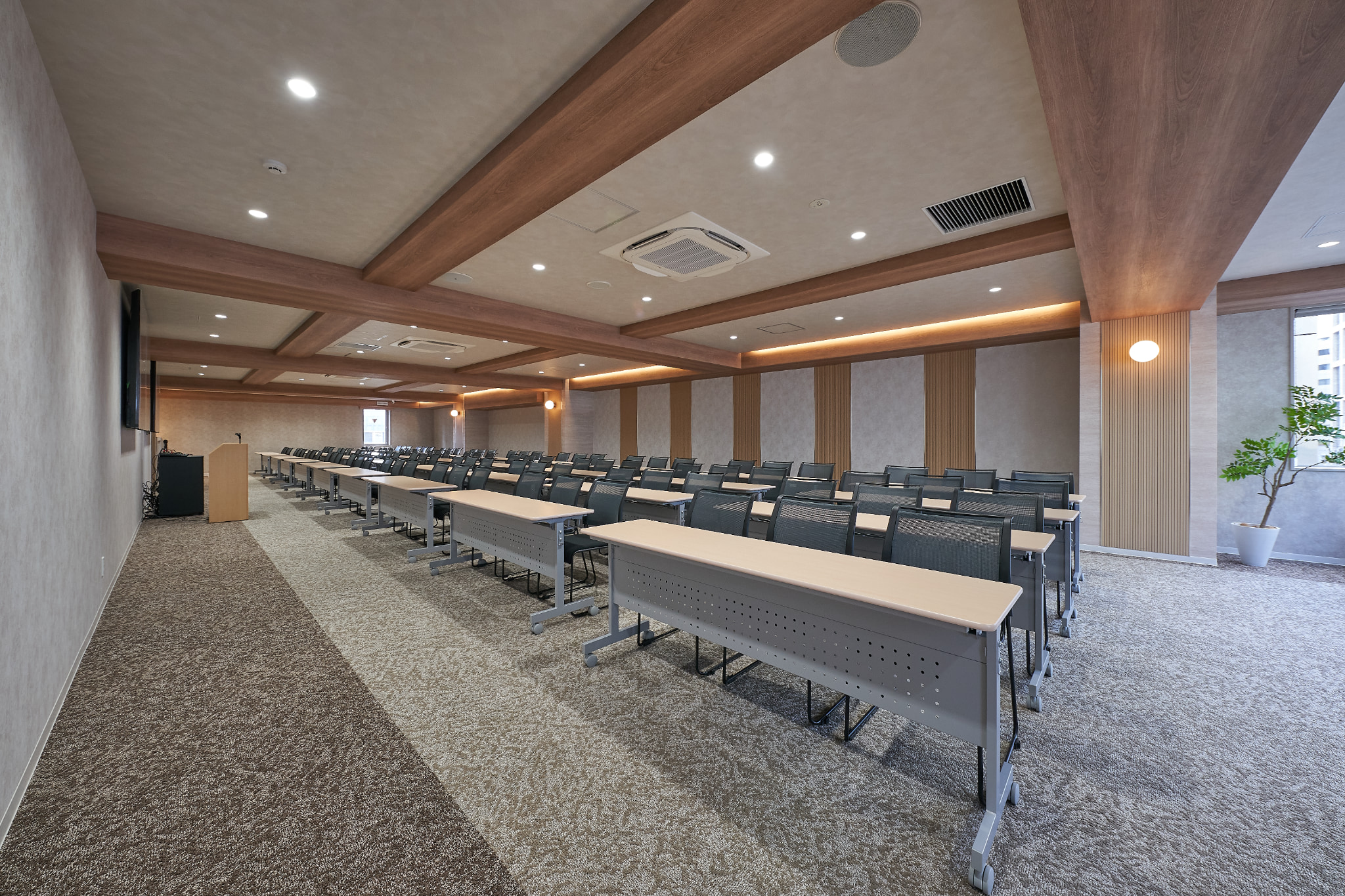 【新橋駅1分】各種パーティーや撮影・イベントに適した清潔感あふれる貸切イベントスペース