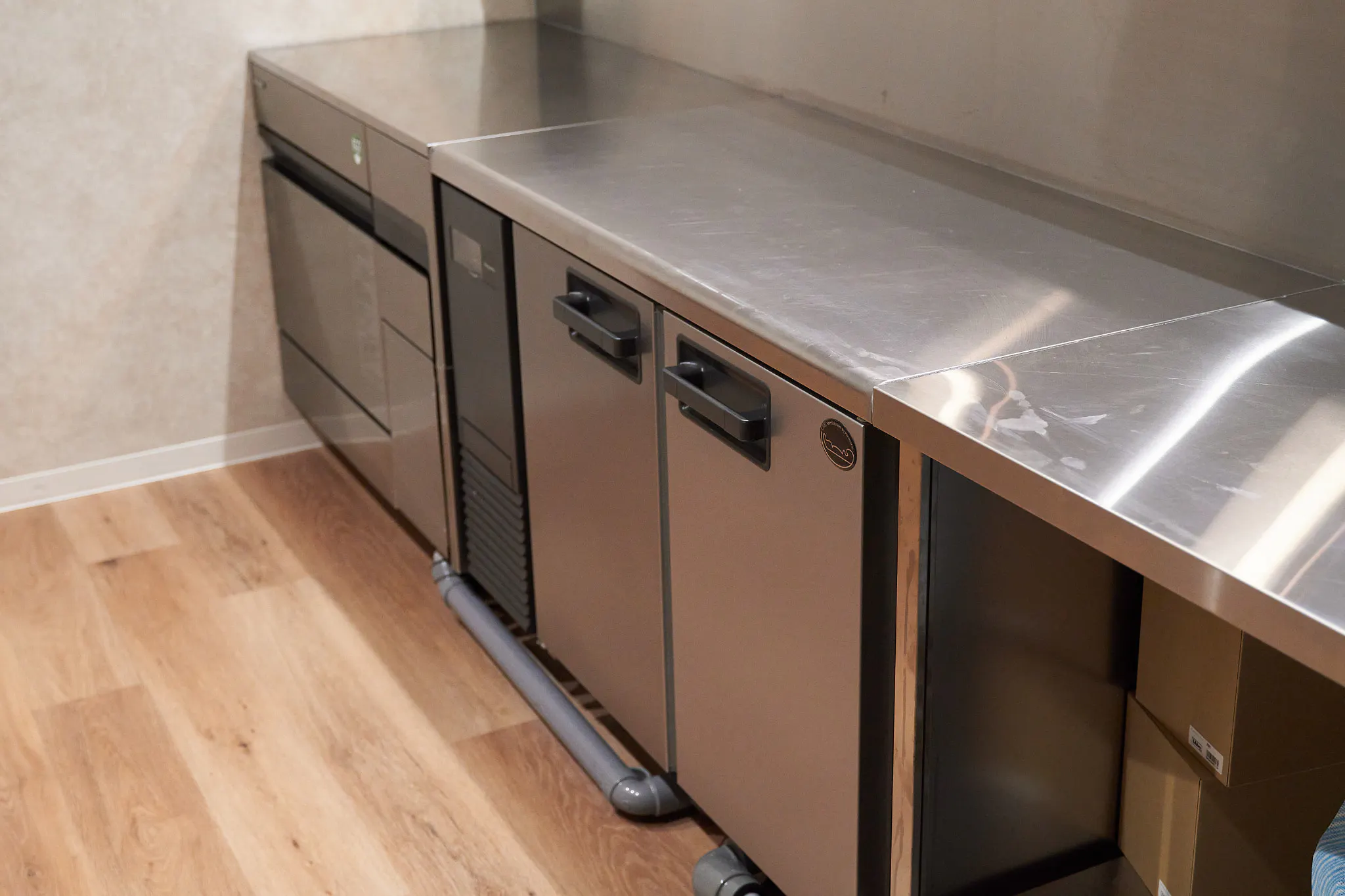 【新橋駅1分】各種パーティーや撮影・イベントに適した清潔感あふれる貸切イベントスペース