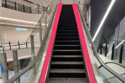 【イオンモール土岐】モール内広告 エスカレーター