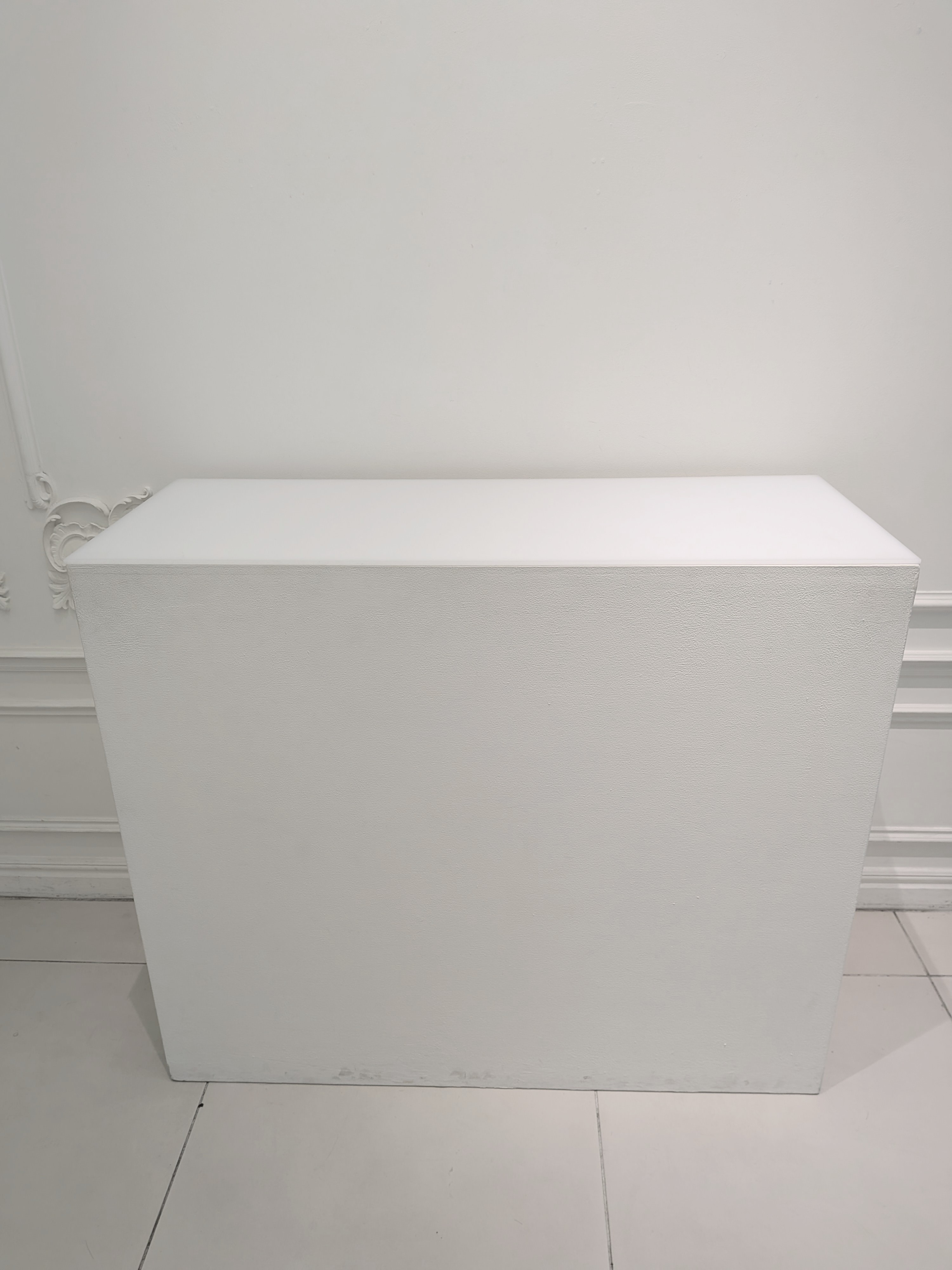 貸出展示台（幅100cm 奥行40cm 高さ85cm）1台