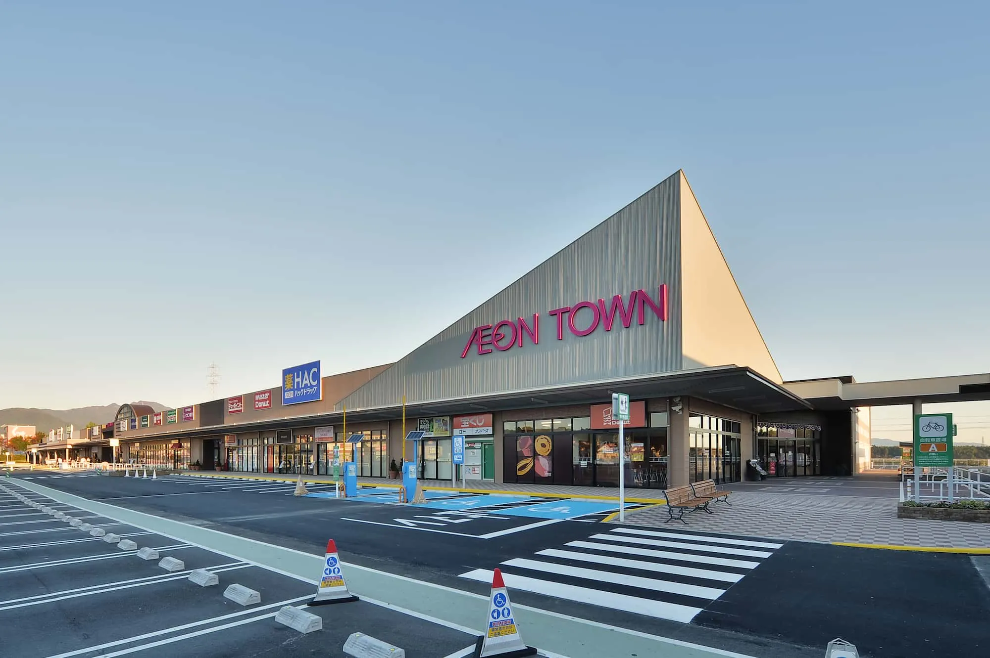 【イオンタウン菰野】ポップアップストアやPR催事に最適な入口目の前のイベントスペース