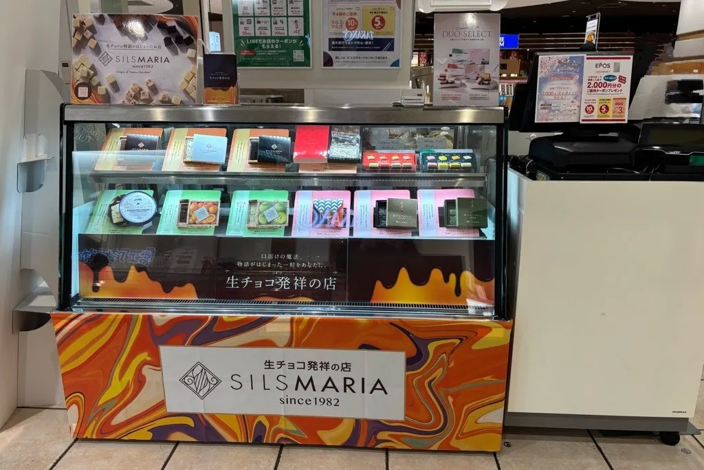 【マルイファミリー溝口】1階カレンダリウムF09【食物販】エスカレーター正面、目に留まりやすく食物販に最適