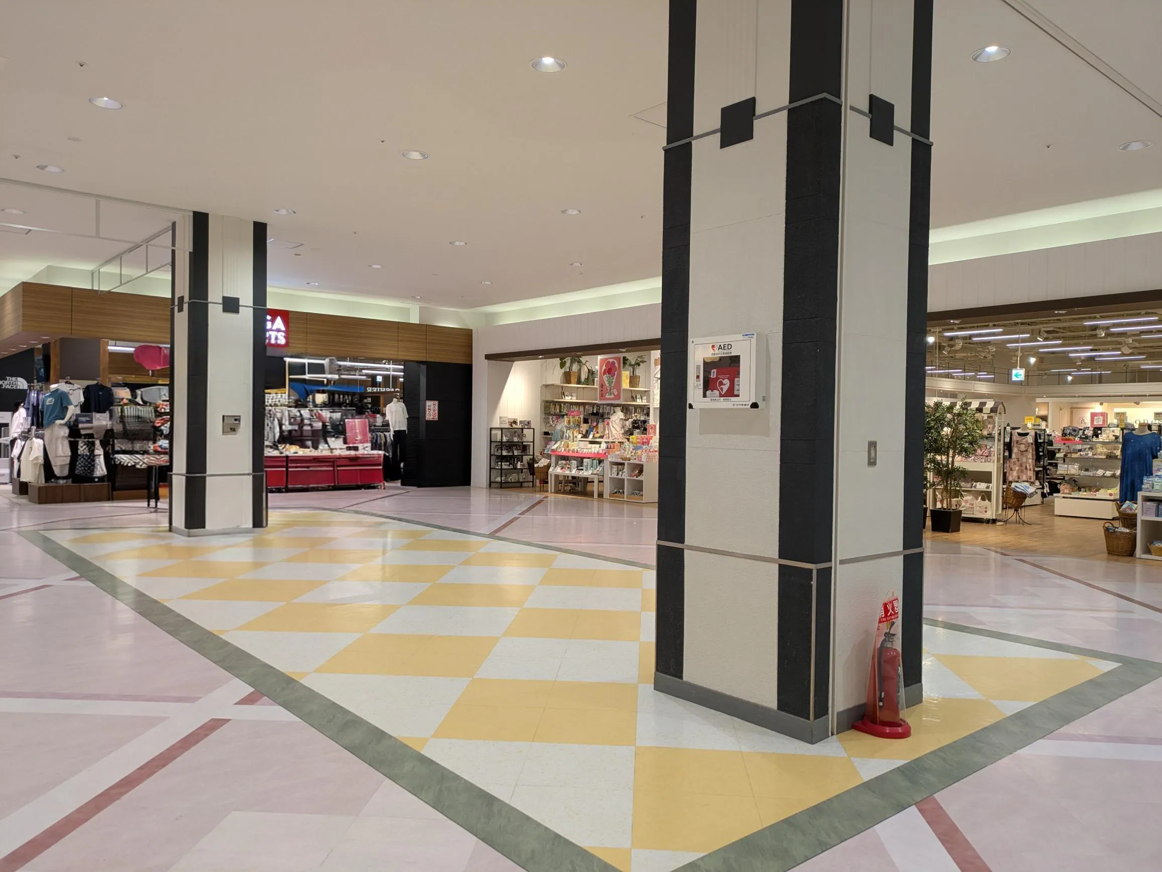 【イオンモール札幌平岡】ワンズテラス前の画像