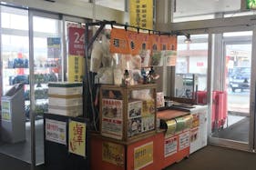 【西友 伊那竜東店】店内風除室前 プロモーション用途や物販、食物販のポップアップストアに最適なスーパー店内催事イベントスペース