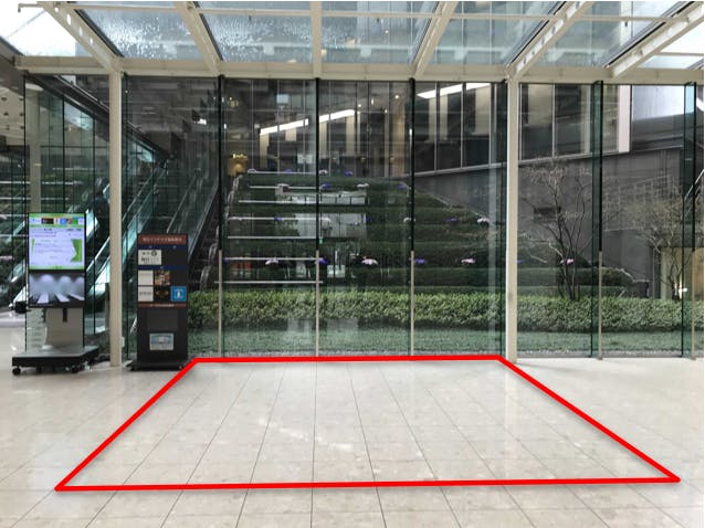 【毎日新聞ビル(大阪)】オフィスワーカー向けのポップアップストアやPRイベントに最適な大規模オフィスビル内のイベントスペース(中央)