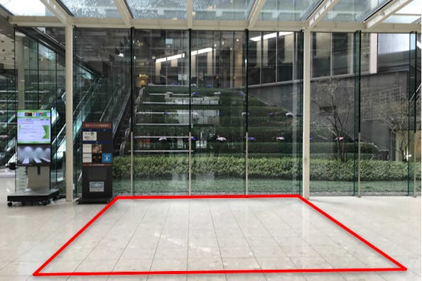 【毎日新聞ビル(大阪)】オフィスワーカー向けのポップアップストアやPRイベントに最適な大規模オフィスビル内のイベントスペース(中央)