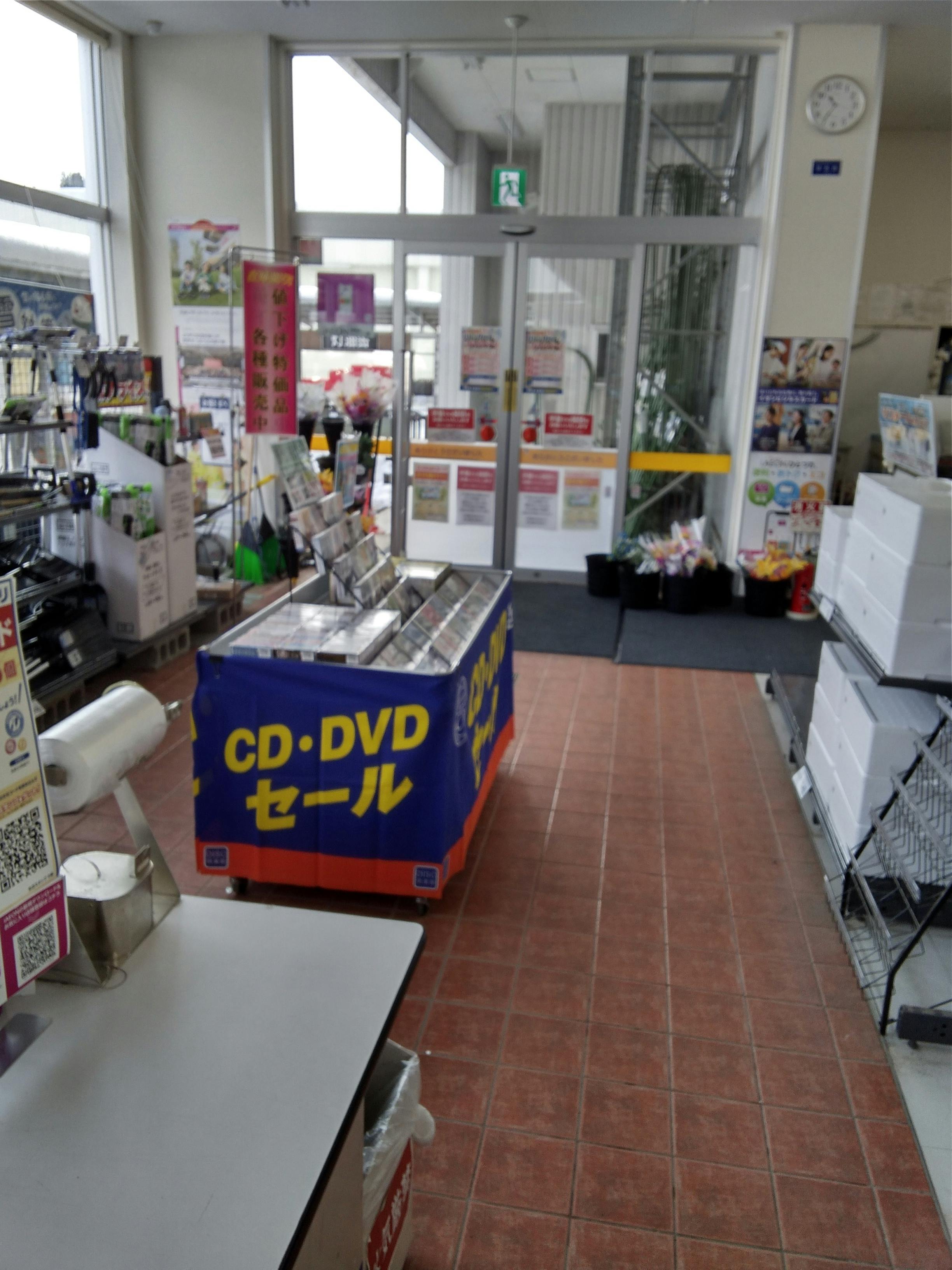 【ホームマート乙供店】店内スペース　食物販やプロモーション等の出店に最適なホームセンター店内のイベントスペースの画像