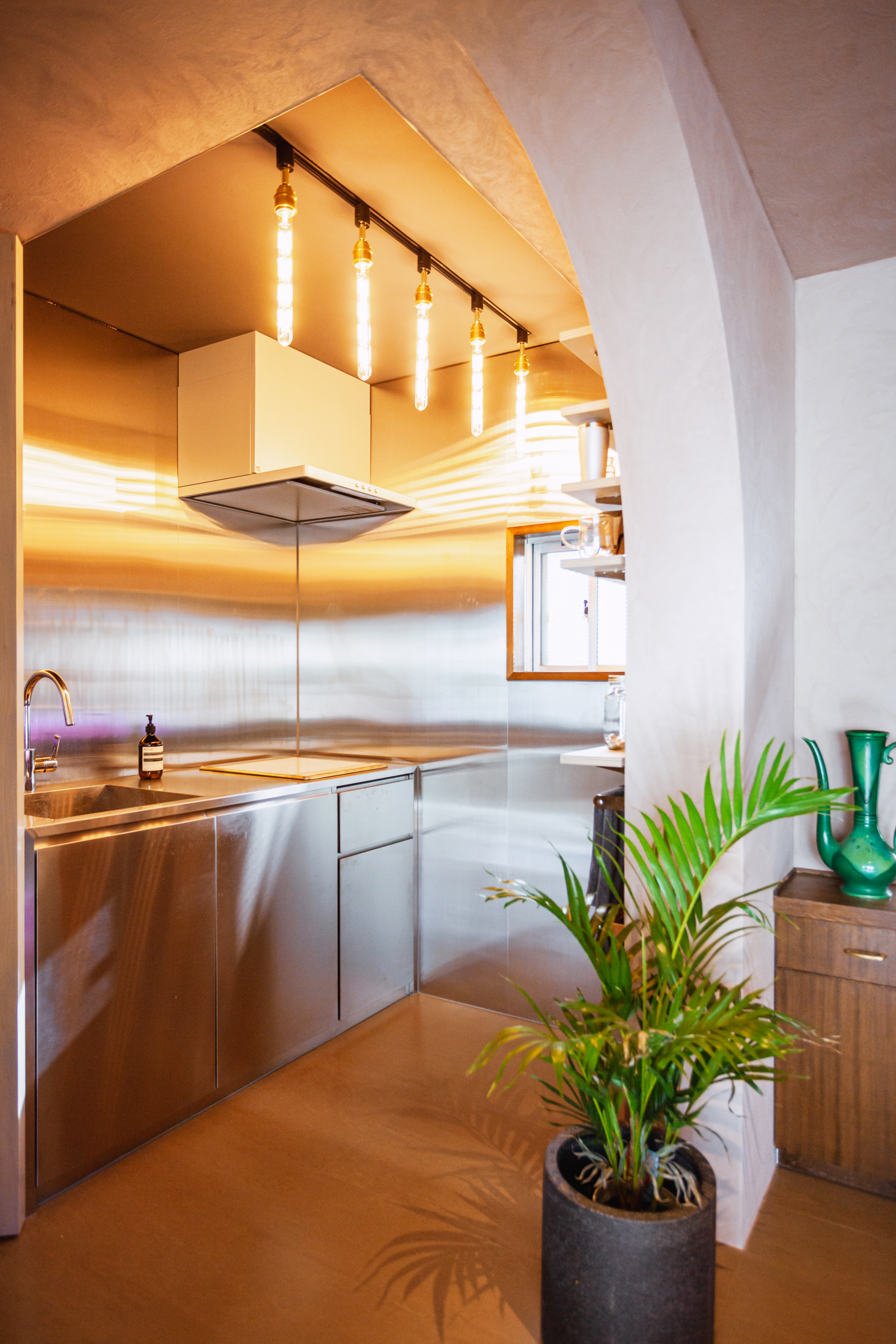 【新大久保駅4分】 柔らかな自然光差し込むヴィンテージモダンなハウススタジオの画像12