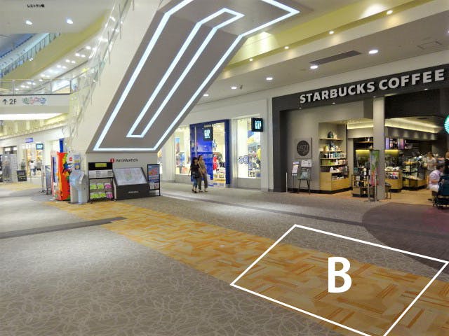 【イオンモール木曽川】1F中央エスカレーター横Bの画像