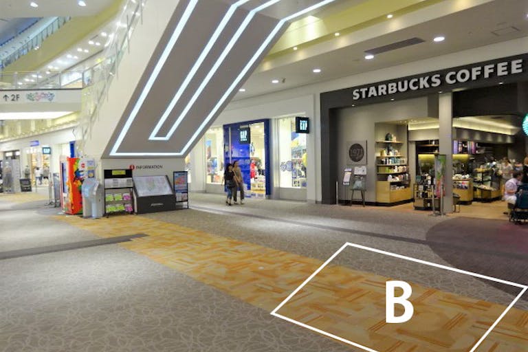 【イオンモール木曽川】1F中央エスカレーター横Bの画像1