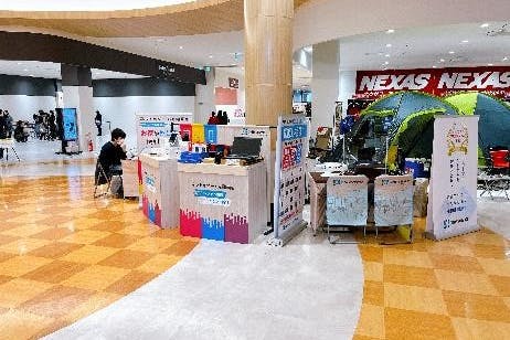 【イオンタウン能代】セールスプロモーションやポップアップストアに適した、施設中央の小型イベントスペース(柱回り①)