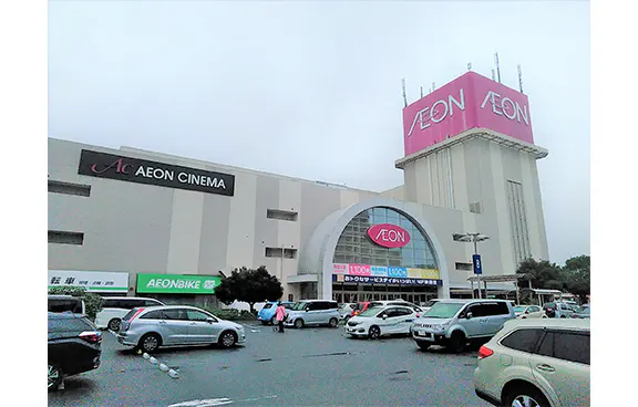 【イオン大宮店】各種プロモーションや物販のポップアップストアに最適な風除室前のイベントスペース