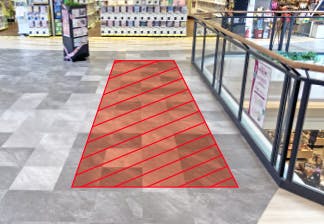 【イオンモール三川／2Fひまわりコート】各種プロモーションイベントや物販に最適な施設2階にある通行量の多いイベントスペースの画像