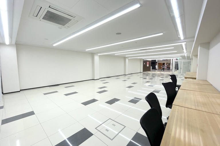 【帯屋町商店街】ポップアップストアやプロモーションイベントに最適な広い間口の帯屋町商店街の路面イベントスペースの画像2