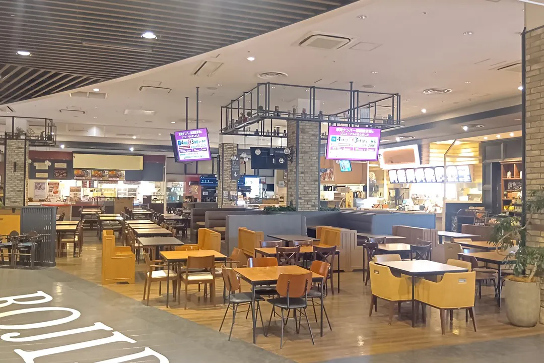 【イオンモール広島府中】モール内広告 1Fフードコート
