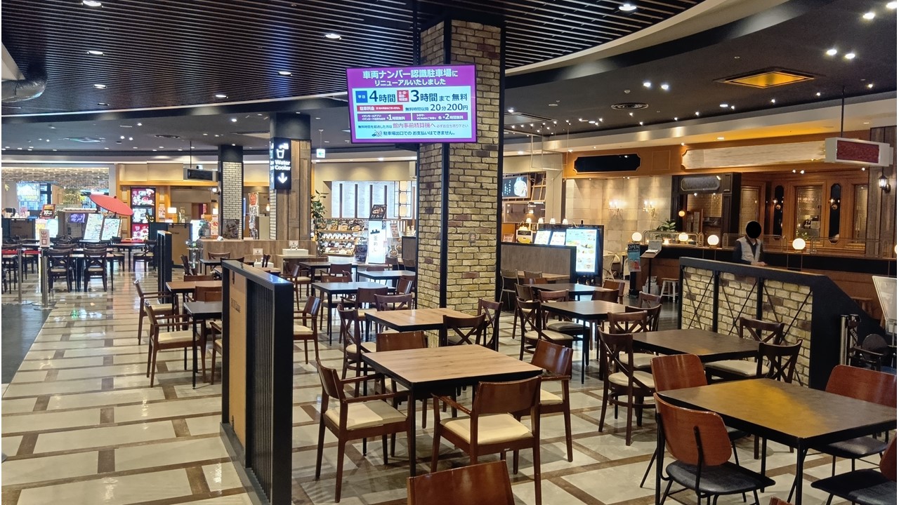 【イオンモール広島府中】モール内広告 1Fフードコートの画像8