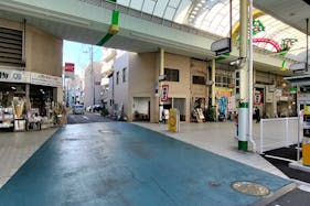 【ことでん瓦町駅6分】プロモーションに最適な高松中央商店街にある角地の路面スペース