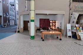 【ことでん瓦町駅6分】プロモーションに最適な高松中央商店街にある角地の路面スペース