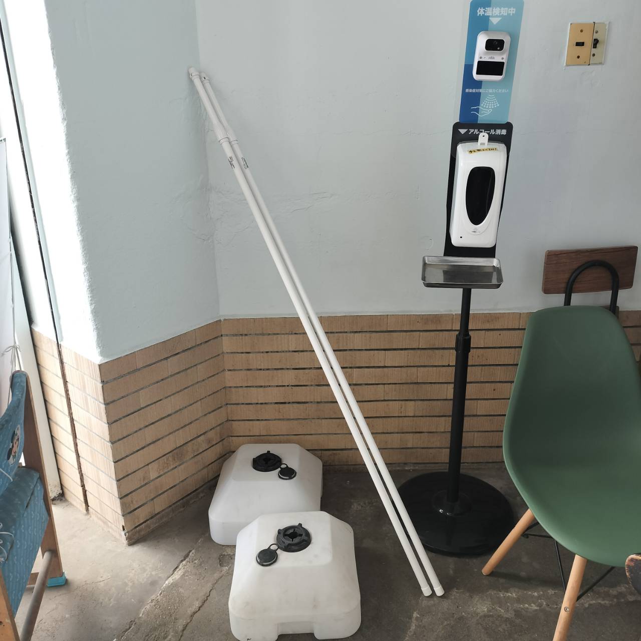 【ことでん瓦町駅6分】プロモーションに最適な高松中央商店街にある角地の路面スペース