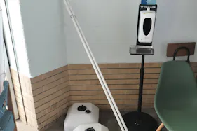 【ことでん瓦町駅6分】プロモーションに最適な高松中央商店街にある角地の路面スペース