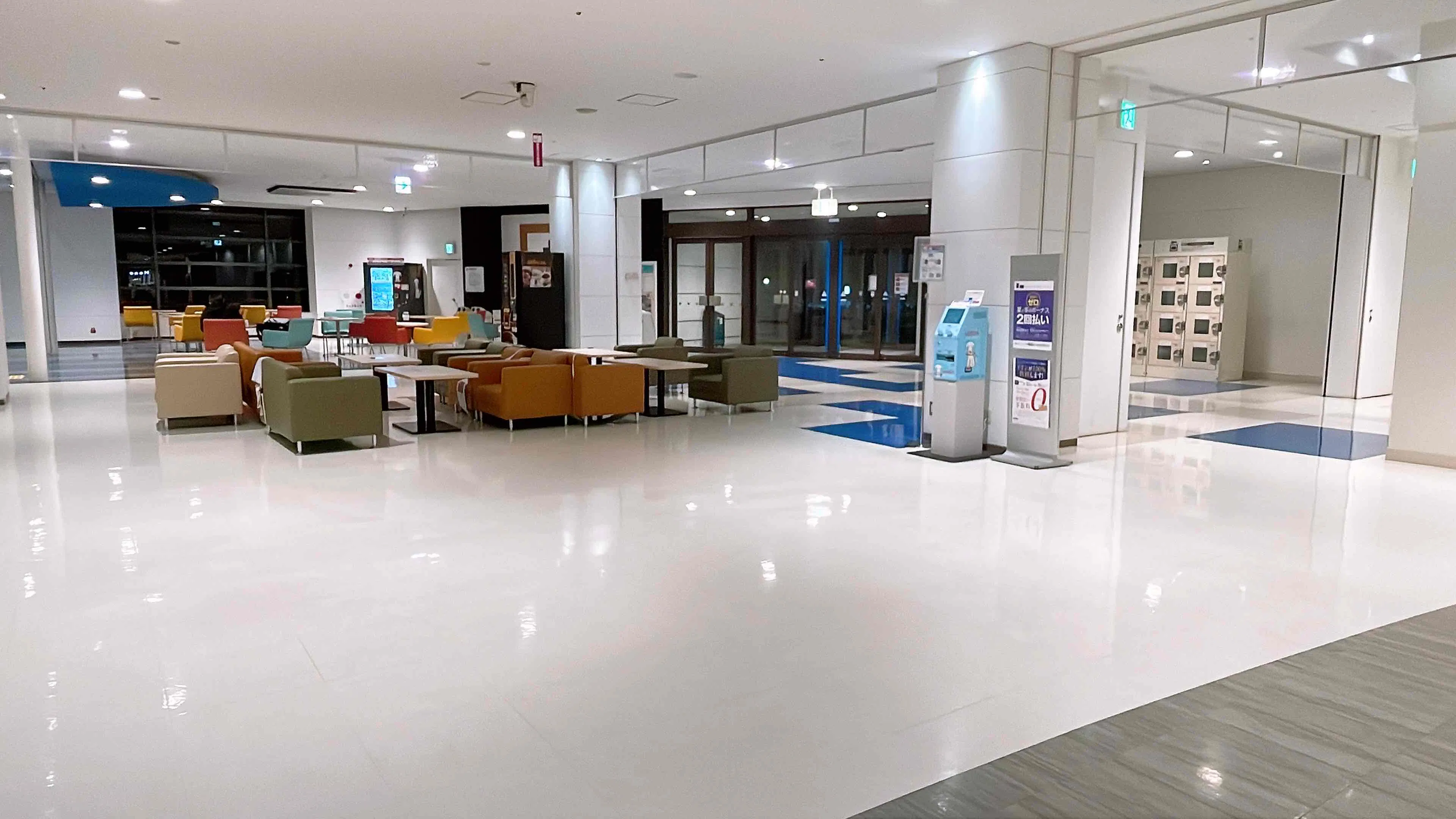 【イオンモール桑名】各種プロモーションや物販、食物販のポップアップストアに最適な1番街2F 東出入口のイベントスペース