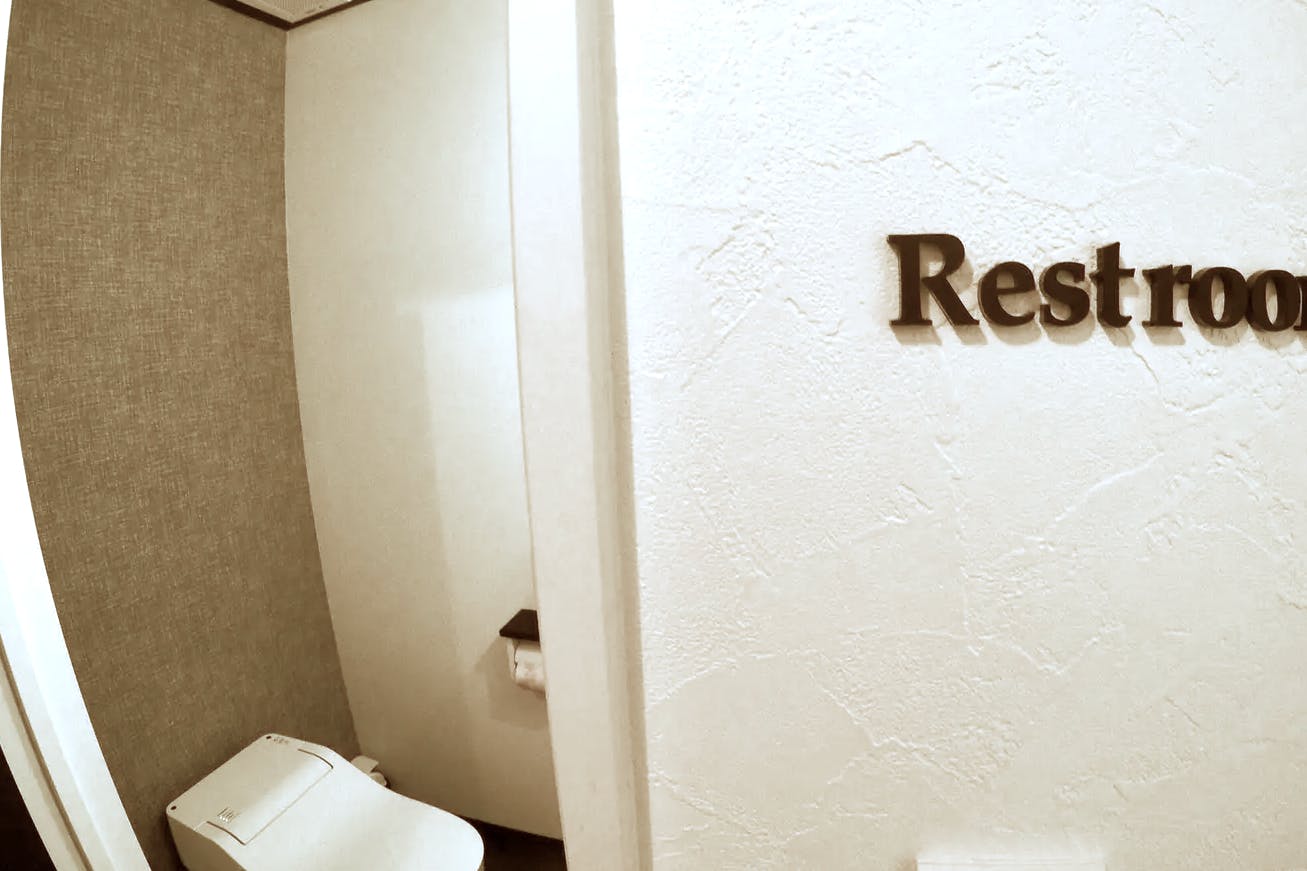 【心斎橋駅1分】10人〜30人向きのパーティ・セミナー・撮影などにぴったり!キッチン付きのイベントスペース