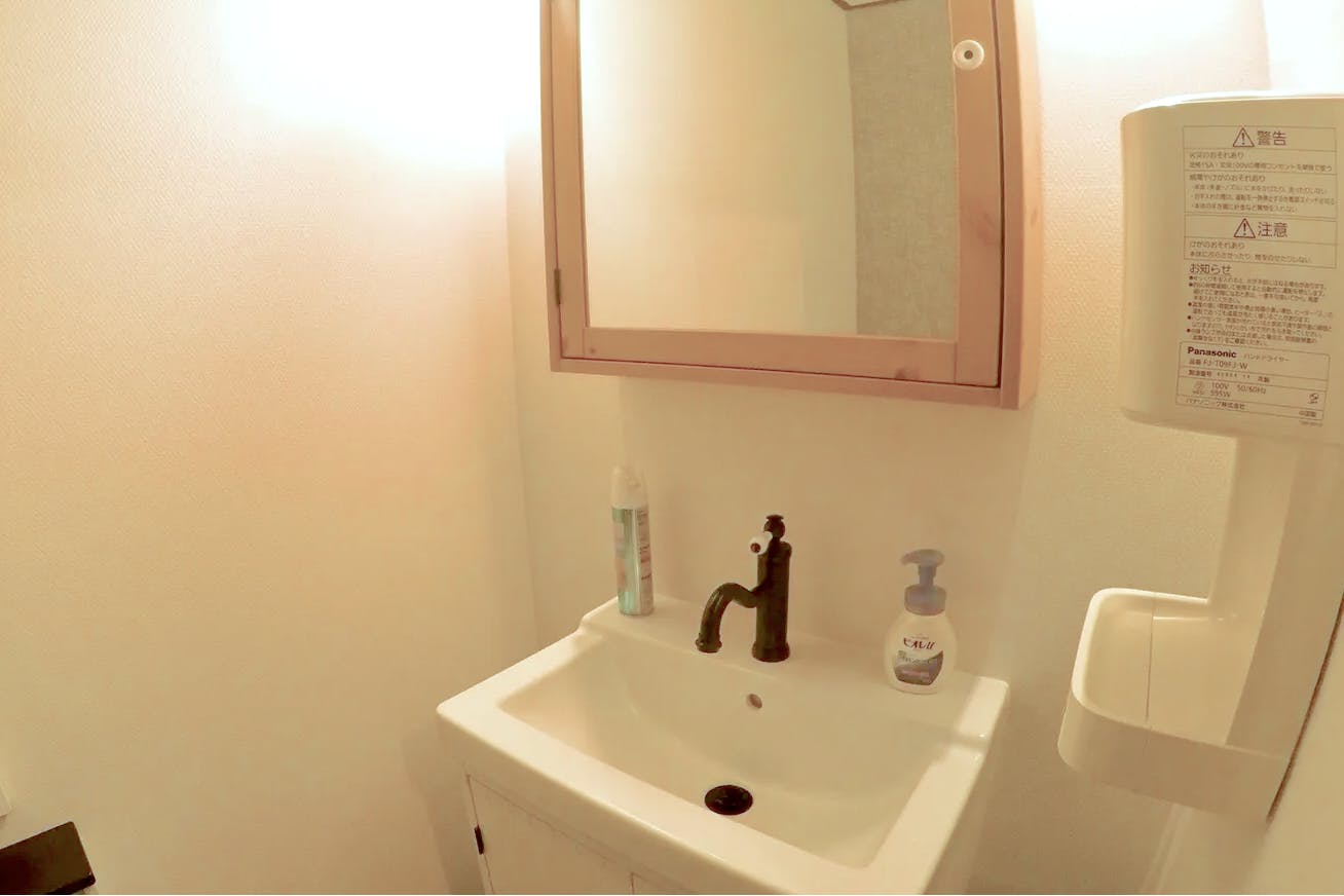 【心斎橋駅1分】10人〜30人向きのパーティ・セミナー・撮影などにぴったり!キッチン付きのイベントスペース