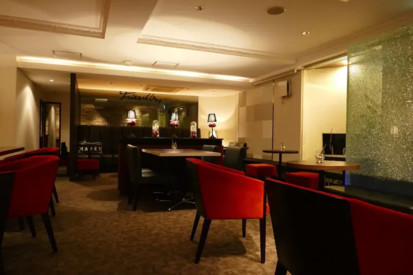 【柳川駅2分】展示会や撮影に適したお洒落な内装の路面イベントスペース